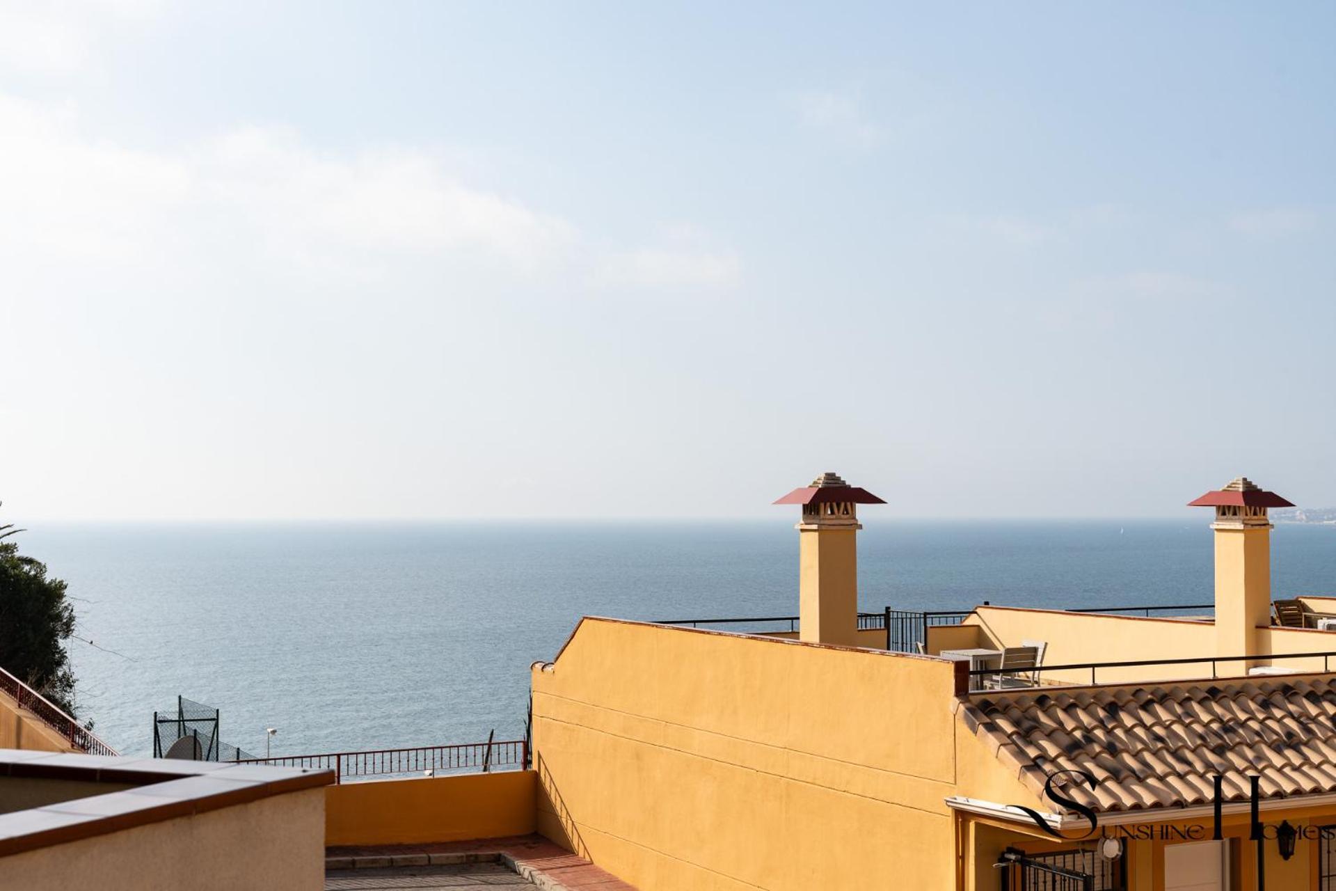 Beachside Retreat With Private Terrace Benalmádena Eksteriør bilde